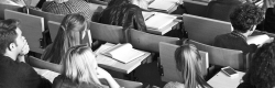 'Czy warto studiować?' Debata Oksfordzka w Instytucie Dziennikarstwa i Komunikacji Społecznej